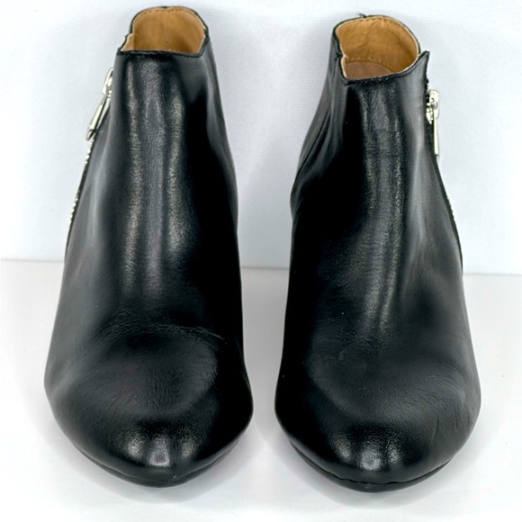 Adrienne Vittadini Meriel Black‎ Leather Wedge Ankle Bootie size 7.5 - Picture 1 of 10